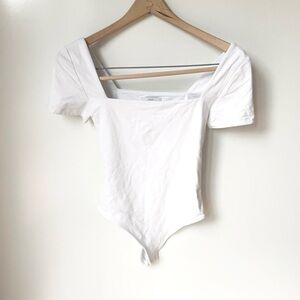 Aritzia Bodysuit 🐚
